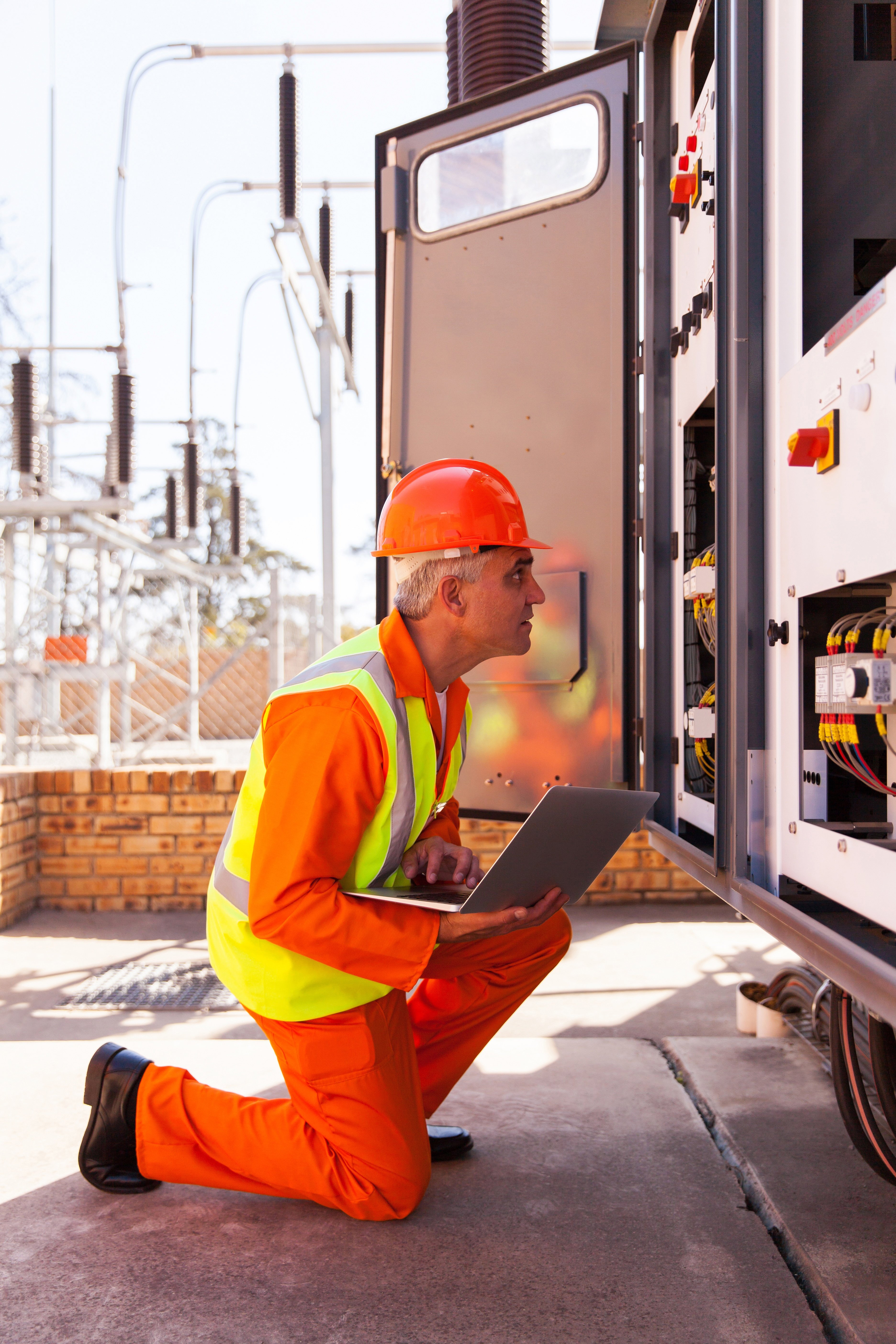 Delivering distribution intelligence with network monitoring & control