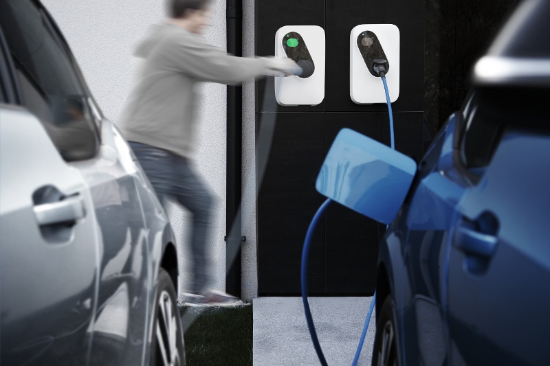 Interactive Charging: Accelerating the E-Mobility Revolution